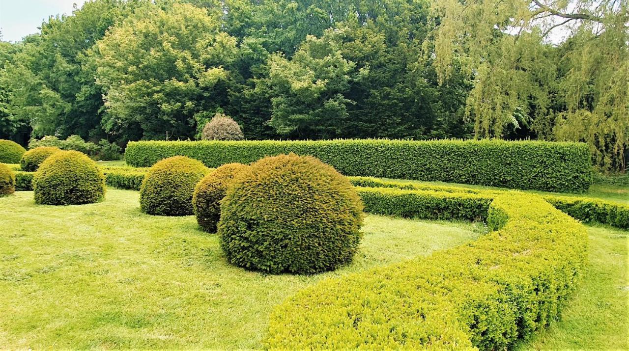 Vila Le Domaine De La Feriere Sallen Exteriér fotografie